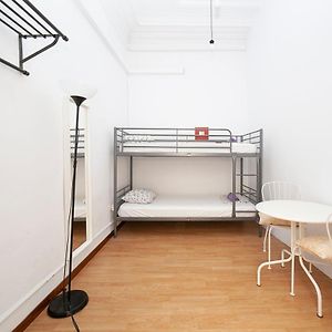 Habitación Estándar con 2 Camas Individuales